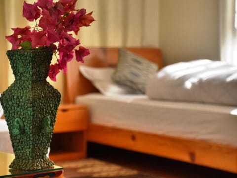 Decorative detail, Internal: Not applicable to any particular room