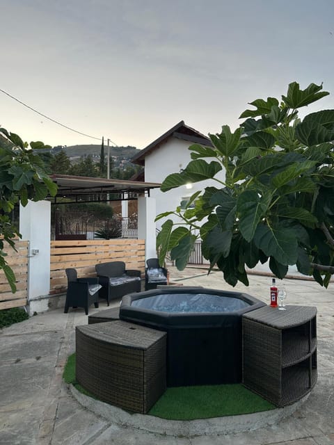 Patio, Natural landscape