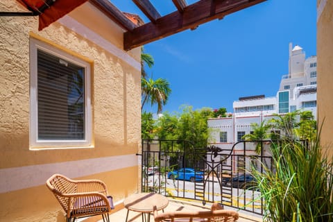 Property building, Balcony/Terrace