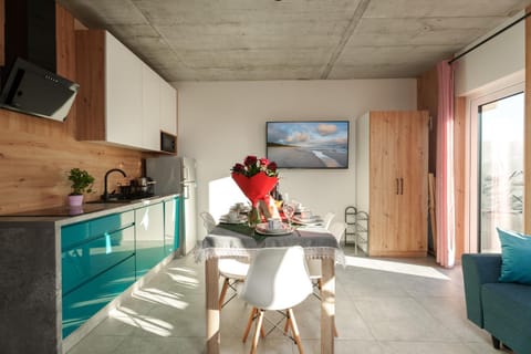 Kitchen or kitchenette, Living room, Dining area