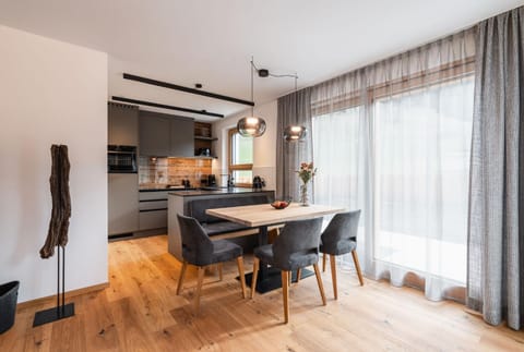 Garden, Coffee/tea facilities, Balcony/Terrace, Kitchen or kitchenette, Dining area, microwave, oven, toaster