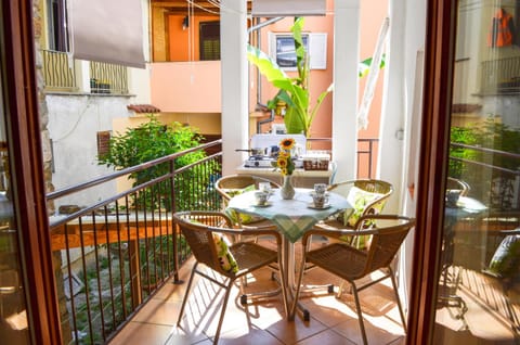 Balcony/Terrace, Dining area