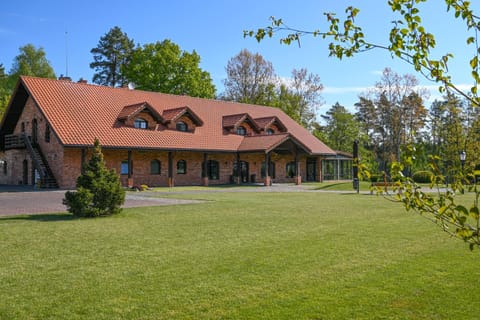 Property building, Restaurant/places to eat