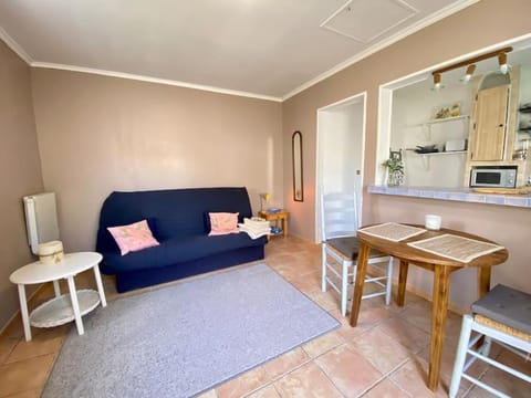 Maisonette ESKIA House in Noisy-le-Grand