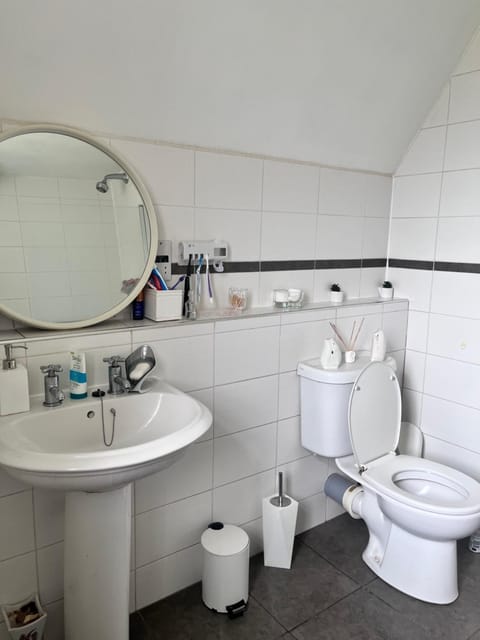 Private Room in Charming Detached House in Newington Vacation rental in Edinburgh