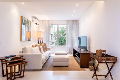 3Bedroom in Leblon next to the beach | GSM 493/203 Apartment in Rio de Janeiro