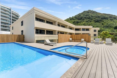 View (from property/room), Landmark view, Mountain view, Pool view, Swimming pool