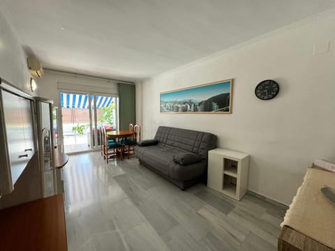 TV and multimedia, Living room, Dining area