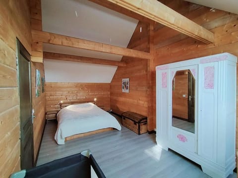 Bed, Bedroom, wardrobe