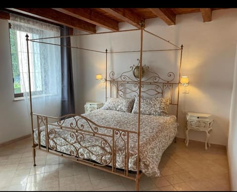 Casa Rosa House in Verona