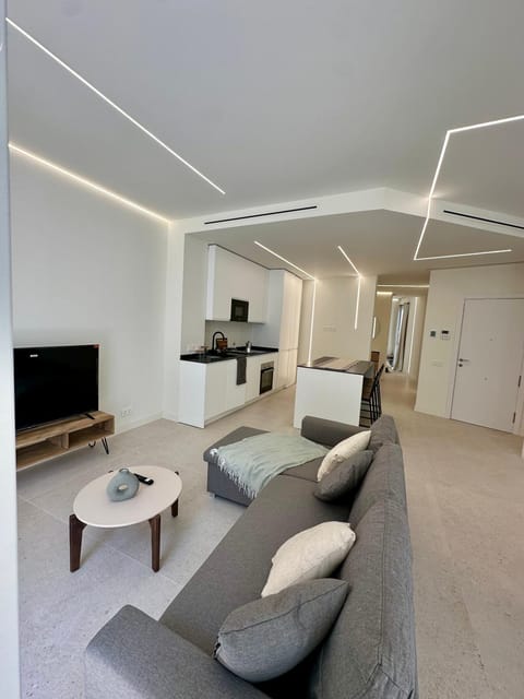 TV and multimedia, Kitchen or kitchenette, Living room, Seating area, Evening entertainment