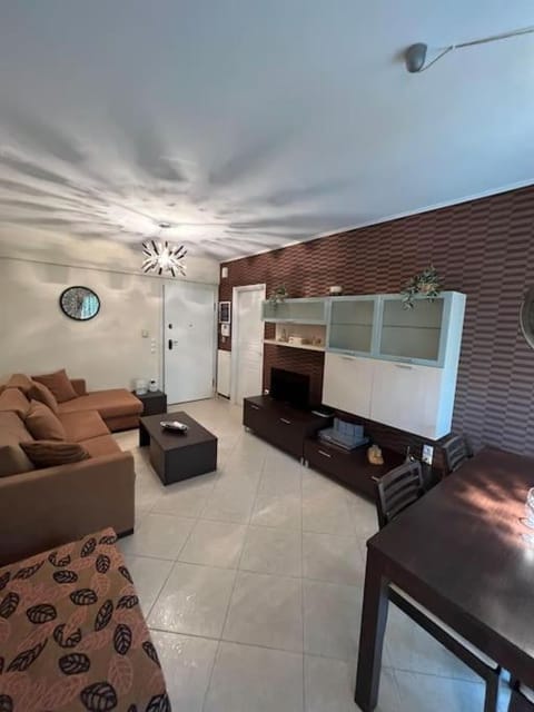 Comfortable apartment at skouze hill Apartment in Athens