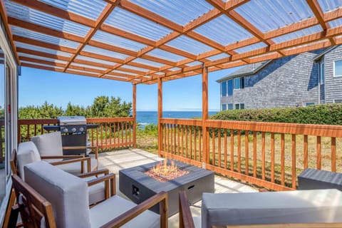 Surfrider Beach House House in Lincoln Beach