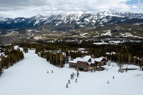 7 Renegade Rd home House in Big Sky