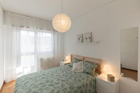 Property building, Bed, Photo of the whole room, Bedroom