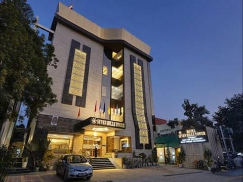Property building, Facade/entrance