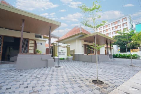Property building, View (from property/room)