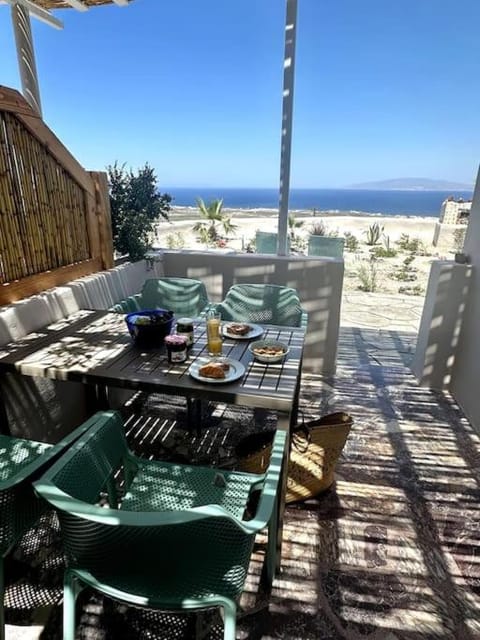 Patio, Day, Natural landscape, View (from property/room), Balcony/Terrace, Seating area, Sea view