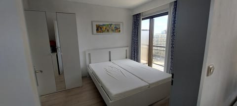 Esplanade709 Apartment in De Panne