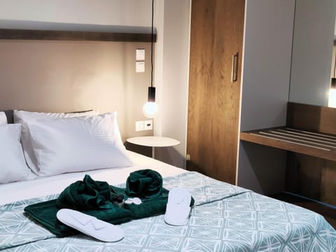 Bed, Photo of the whole room, Bedroom, towels, wardrobe