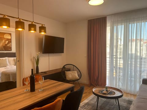 Communal lounge/ TV room, Living room