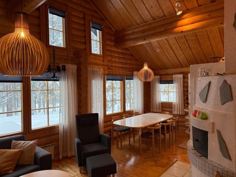 Villa Rukan Honka Chalet in Lapland