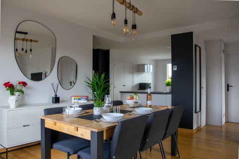 Hélios - Appartement lumineux 65 m2 Apartment in Annecy