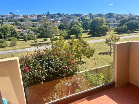 Bell Rock Getaway Apartment in Plettenberg Bay