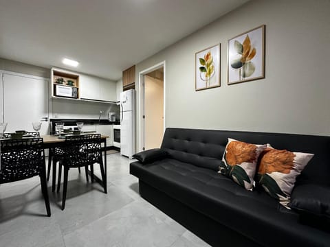 Kitchen or kitchenette, Living room, Seating area, pet friendly