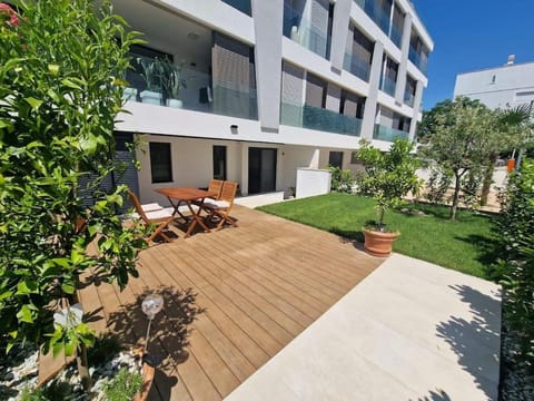 Patio, Balcony/Terrace, Garden view