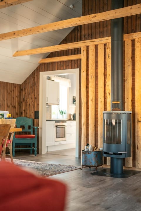 Astabrygga - Lofoten Jacuzzi House in Lofoten