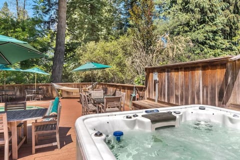 Lovely Tudor Home With Pool & Spa Near Russian River House in Guerneville