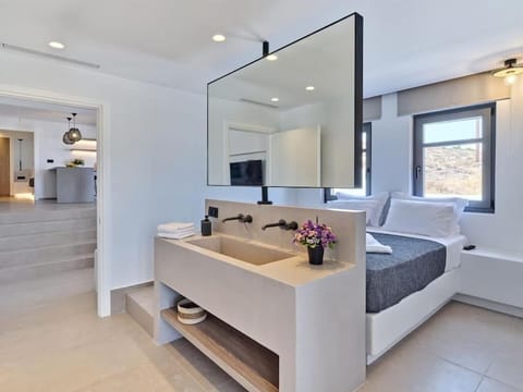 Villa Sol Este Naousa Paros Apartment in Naousa