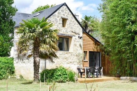 Property building, Patio