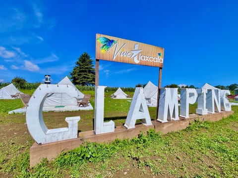 Spring, Day, Property logo or sign, Natural landscape, Logo/Certificate/Sign, Text overlay