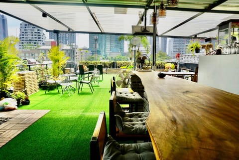 Balcony/Terrace, Seating area, City view
