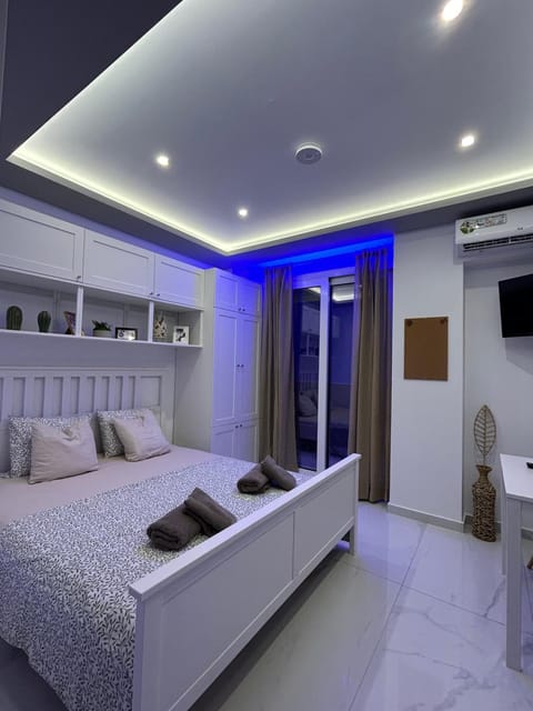Bed, Bedroom, wardrobe
