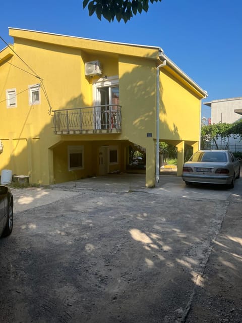 SNG Apartmani Apartment in Montenegro