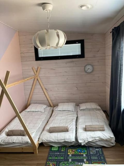 Moderni hirsitalo Apartment in Finland