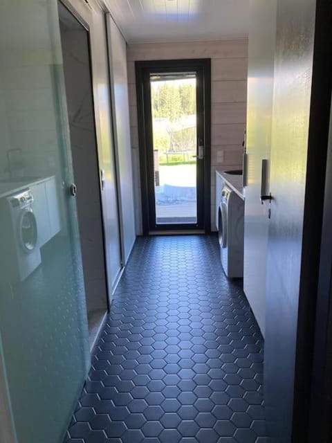 Moderni hirsitalo Apartment in Finland