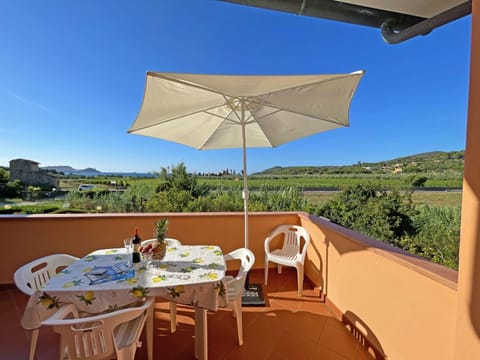 Day, Natural landscape, View (from property/room), Balcony/Terrace, Dining area