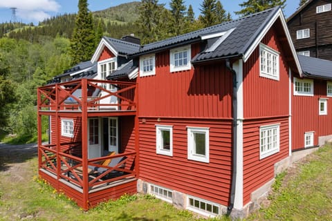 Property building, Summer