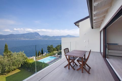 Casa Wally-Vista spettacolare Apartment in Torri del Benaco