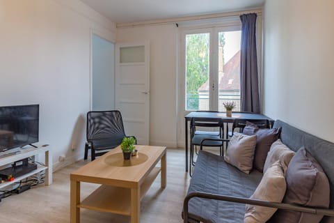 Communal lounge/ TV room, TV and multimedia, Living room, Seating area