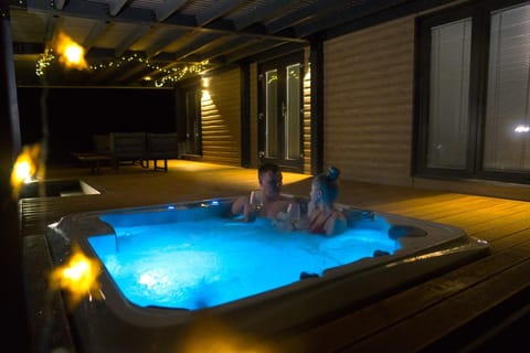 Night, Hot Tub, Pool view, group of guests