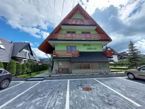 Property building, Parking