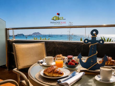 Balcony/Terrace, Sea view, Breakfast
