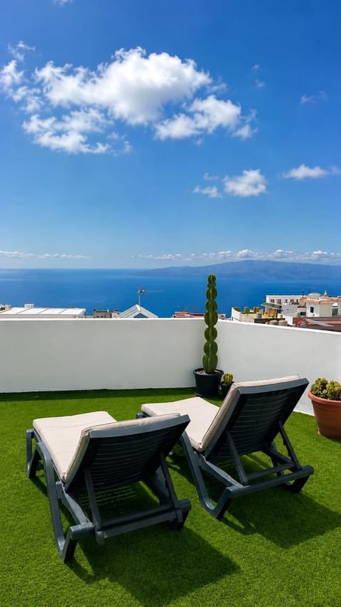 Natural landscape, View (from property/room), Balcony/Terrace, Sea view, sunbed