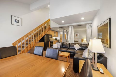 Palisades Tahoe Lodge Rentals Studio Loft #346 Apartment in Palisades Tahoe (Olympic Valley)