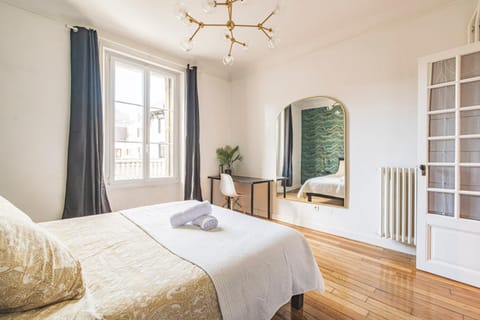 Bed, Bedroom
